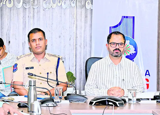 అప్రమత్తంగా ఉండాలి
