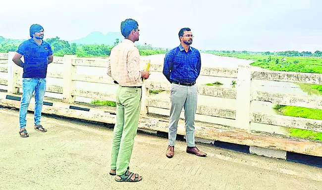 ప్రజలు అప్రమత్తంగా ఉండాలి