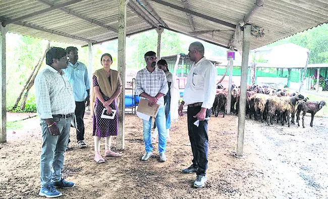 నూతన పద్ధతులపై అవగాహన కల్పించాలి