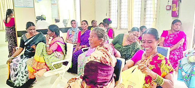 నిధుల స్వాహాపై విచారణ