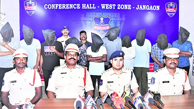 యువతిపై సామూహిక లైంగికదాడి 