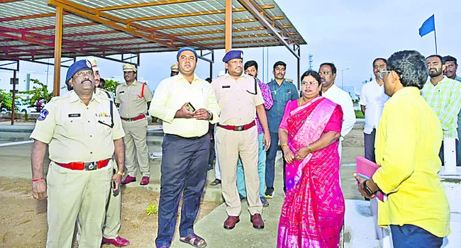 అప్రమత్తంగా ఉండండి 