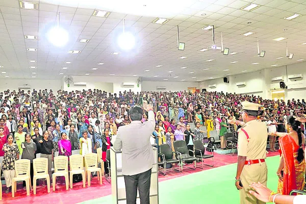 ఆర్జీయూకేటీలో నషా ముక్త్‌ భారత్‌ అభియాన్‌