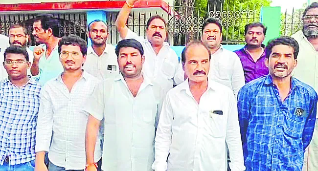 మార్కాపురంలో ఇసుక మాఫియా