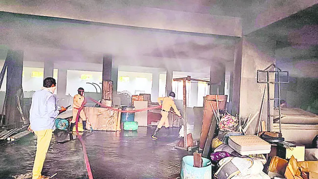 నారాయణ కళాశాలలో అగ్ని ప్రమాదం