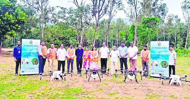 డ్రోన్‌ ఎకోసిస్టమ్‌ అభివృద్ధికి కృషి 