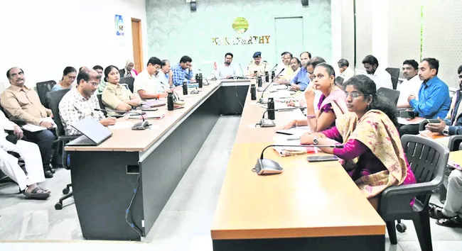 వర్షాలకు ప్రాణనష్టం జరగొద్దు 
