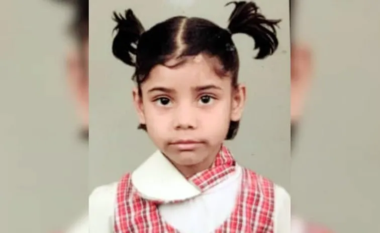 8 Year Old Falls Into Open Drain After Way From School In UP
