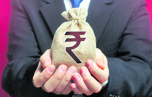 రూ.82.79 కోట్ల ఉచిత పంటల బీమా విడుదల