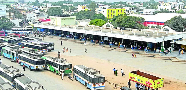 ఉన్న వాటితో ఉచిత బస్సు సాధ్యమేనా? 