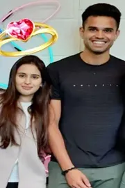 Whats the net worth of Saaniya Chandhok familys business empire?4