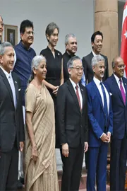 India-Singapore working to broaden and deepen their bilateral ties7