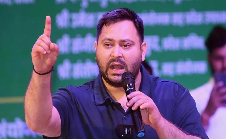 Tejashwi Yadav accused the Election Commission of India