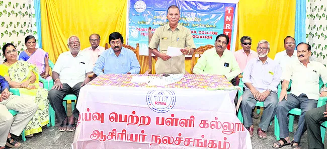 మ్యానిఫెస్టో ప్రకారం పెన్షన్‌ పెంచాలి 