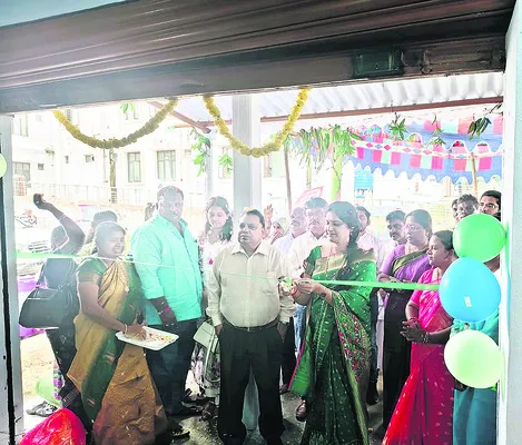 సరిపడా మందులు సిద్ధంగా ఉంచాలి