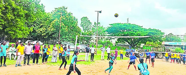 రాష్ట్రస్థాయికి 16 మంది క్రీడాకారుల ఎంపిక