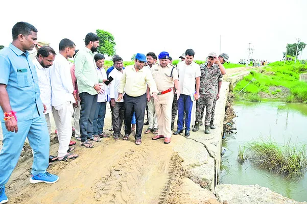 పొంగే వాగులు, వంకలు దాటొద్దు 