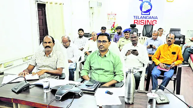 వర్షాలతో నష్టం వాటిల్లకుండా చూడాలి