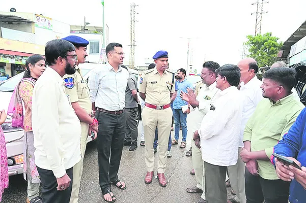 కంపించిన భూమి 