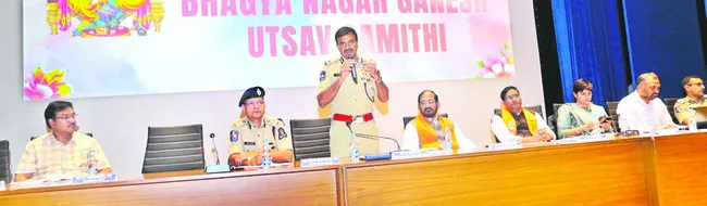 నిమజ్జనానికి ప్రత్యేకంగాబేబీపాండ్స్‌ ఏర్పాటు 
