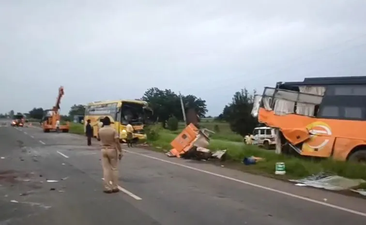 Allagadda Private Travels Road Accident