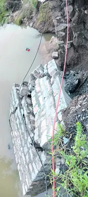 కూలిన