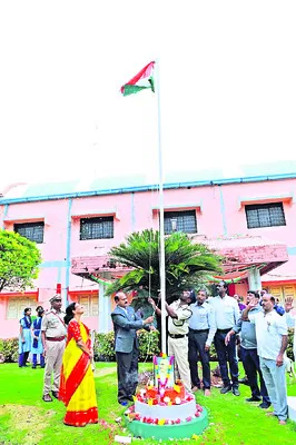 ఏరియాను లాభాల్లోకి తీసుకురావాలి