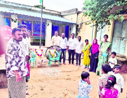 మరీ ఇంత స్వాతంత్య్రమా?