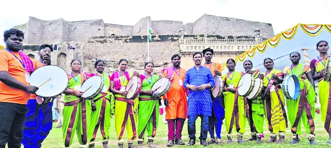 ఢిల్ల