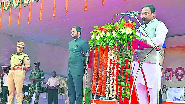 ఆదర్శవంతమైన రాష్ట్రంగా తీర్చిదిద్దుతున్నాం