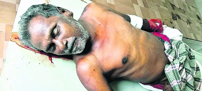 బైక్‌ ఢీకొని వ్యక్తి మృతి 