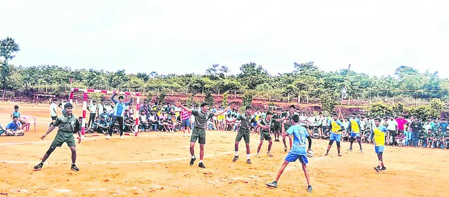 హ్యాండ్ బాల్ పోటీలు ప్రారంభం