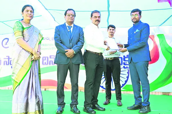నాణ్యతతో నిరంతర విద్యుత్‌ సరఫరా 