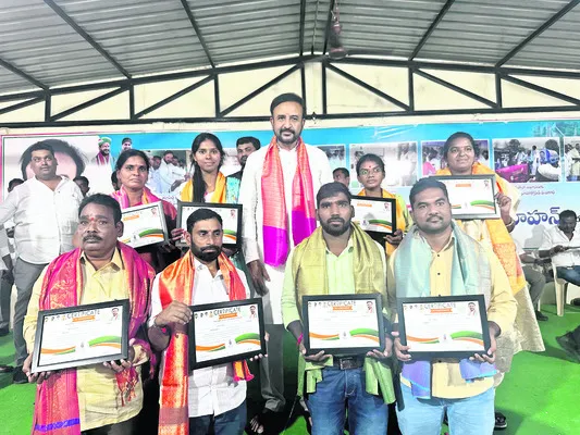 గ్రామాల అభివృద్ధిలో కార్యదర్శులదే ప్రధానపాత్ర 