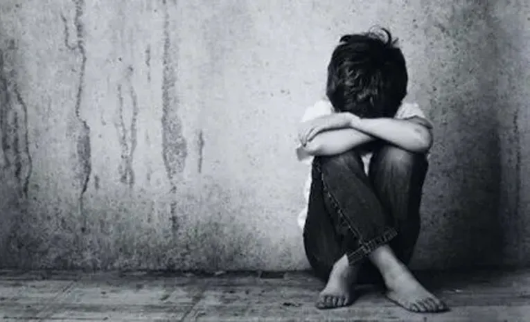 5 year old boy ends life in hyderabad