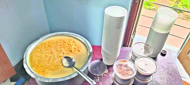 ఇంట్లో తయారీ..  పట్టణాల్లో విక్రయం 
