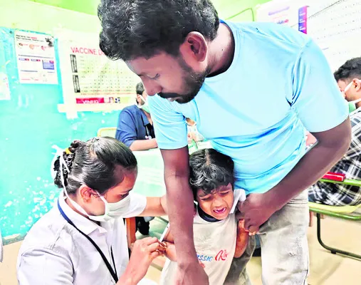 నడుచు