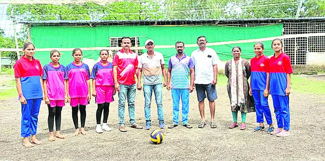 రాష్ట్రస్థాయి పోటీలకు ఎంపిక
