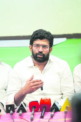 ఉప ఎన్నికలతో ప్రజాస్వామ్యానికి అప్రతిష్ట