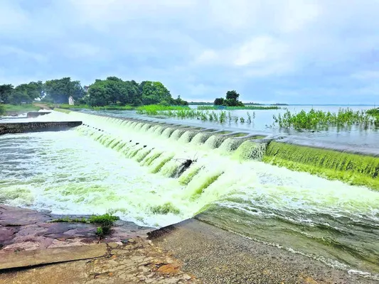 పొంగుతున్న ‘పోచారం’