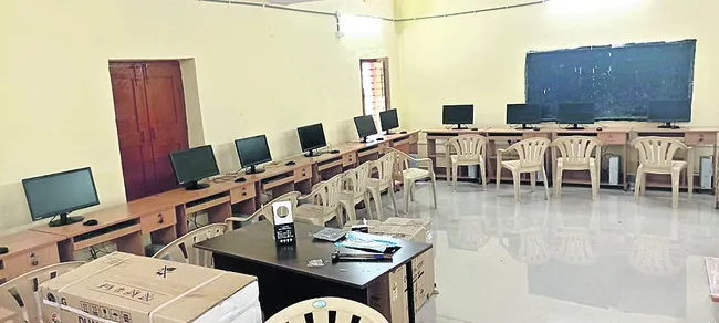 శిక్షణ.. ఉపాధి 