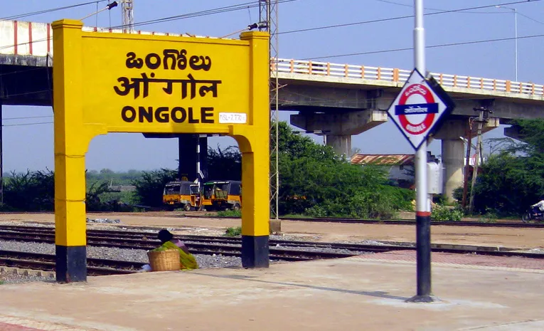 తల్లి అంత్యక్రియలకు ముందుకు రాని కుమారులు 