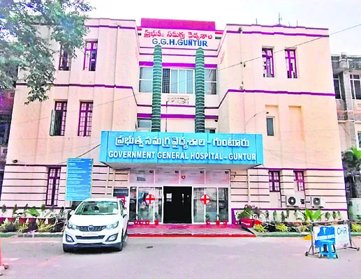 మచ్చుకై నా కనిపించని ‘క్రమశిక్షణ’ 