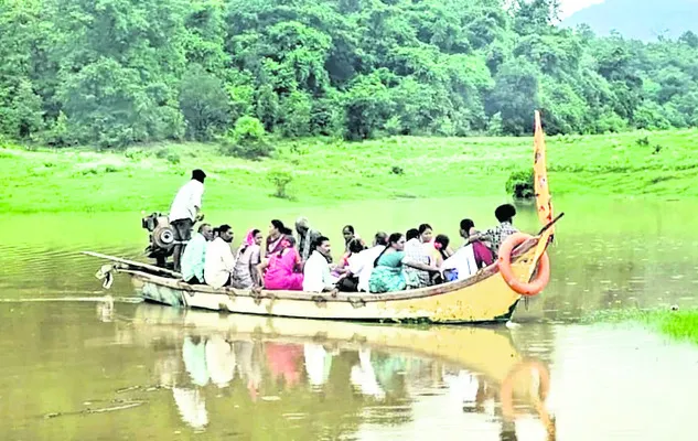 పెరుగుతున్న గోదావరి ఉధృతి 