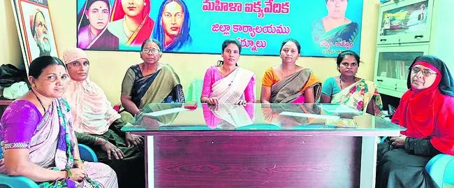 పెన్షనర్ల ఆరోగ్య పరిరక్షణకు ప్రత్యేక చర్యలు 