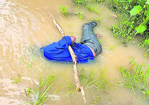 చేపలు పట్టేందుకు వెళ్లి వ్యక్తి మృతి
