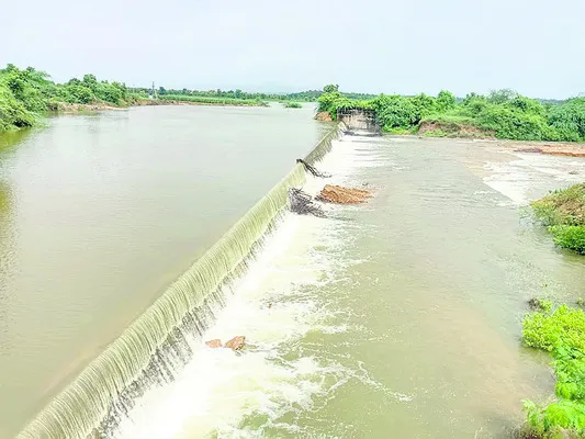 నిండుకుండలా ‘గడ్డెన్నవాగు’ 