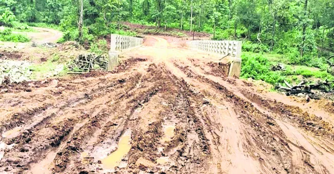 సరిహద్దు రహదారులపై శీతకన్ను.! 
