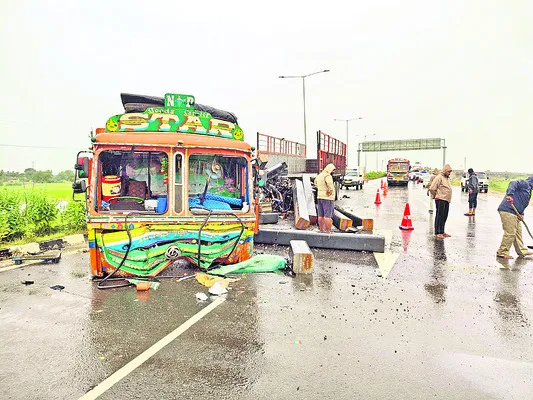 దాడి కేసులో నిందితుల అరెస్ట్‌ 