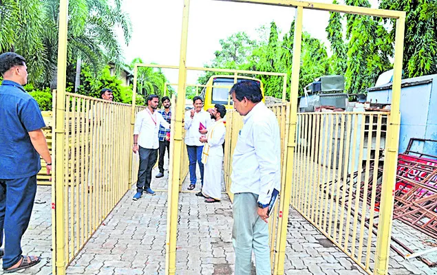 క్యూ లైన్ల కోసం ఆర్చ్‌ఫ్రేమ్స్‌ 